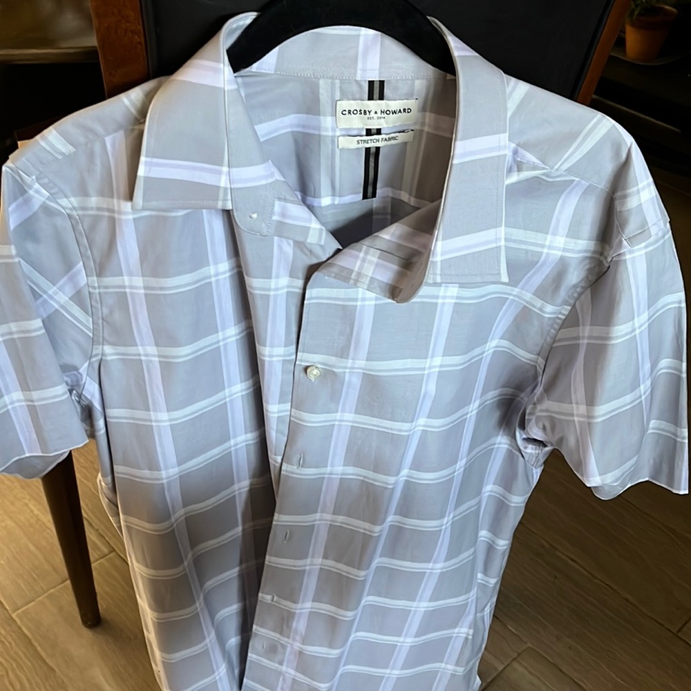 Mens size large Crosby & Howard button down short sleeve shirt